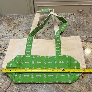 Green and Cream Tote Bag. No name.